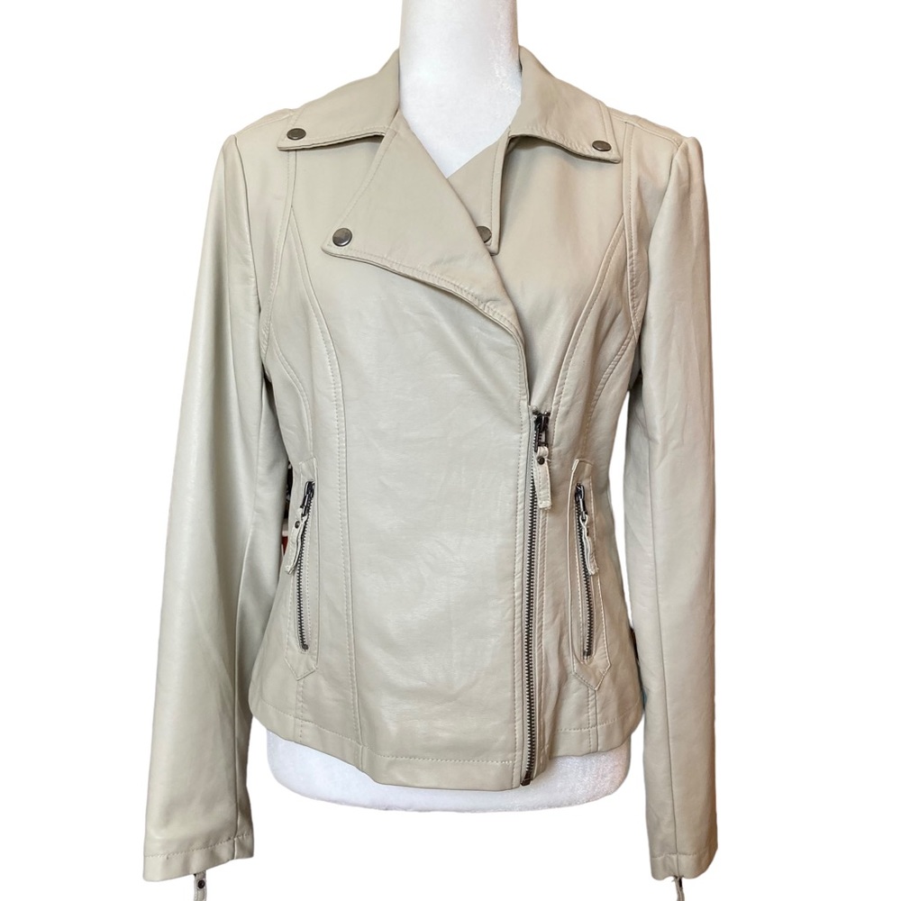 Max Studio Women’s cream faux leather moto jacket, Sz S